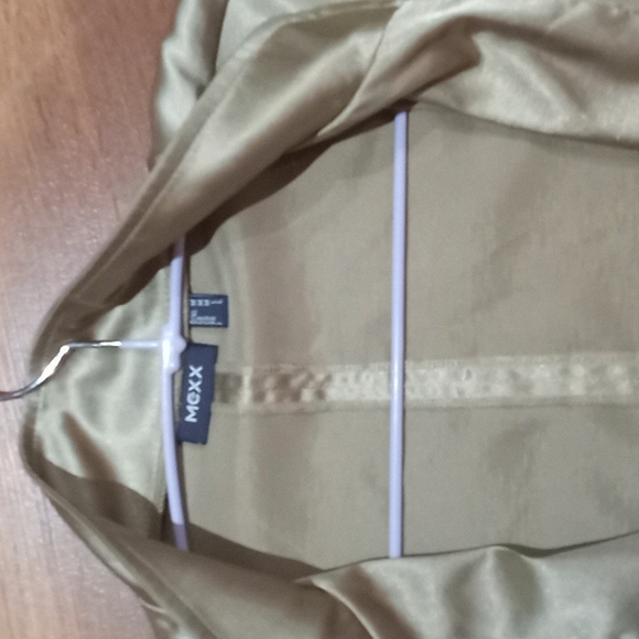 Jacket - Picture 7 of 7